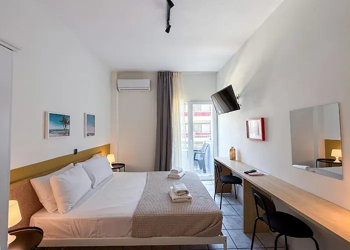 Seagull - Building A Paralía